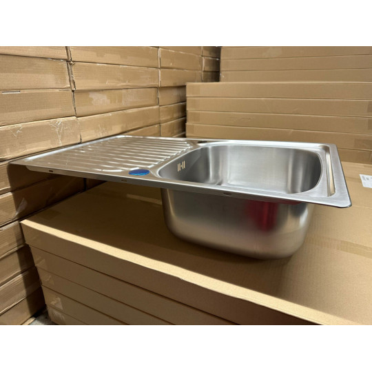 KITCHEN SINK BOWL &  SINGLE LEVER TAP SET