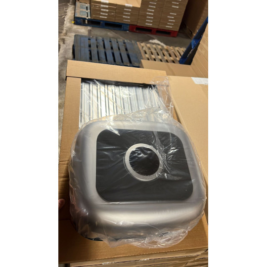 KITCHEN SINK BOWL &  SINGLE LEVER TAP SET