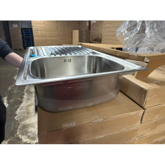 KITCHEN SINK BOWL &  SINGLE LEVER TAP SET